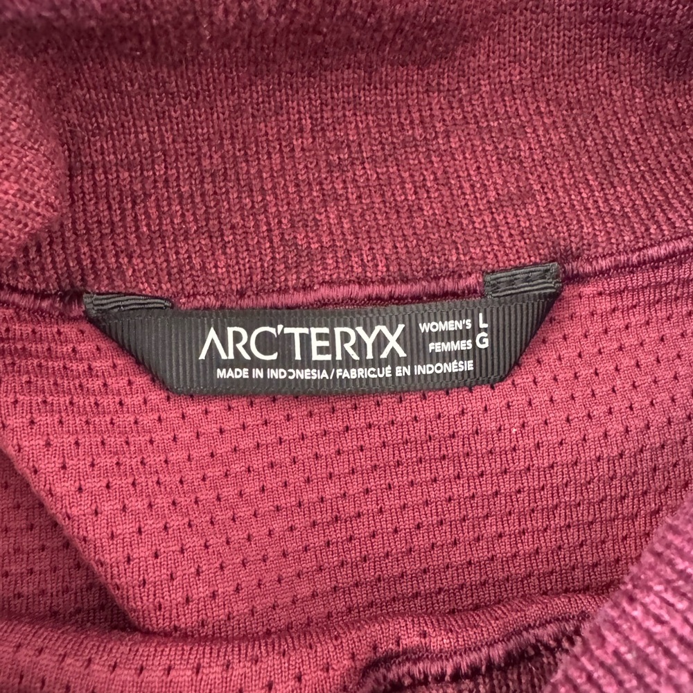 Arc’teryx Turtleneck - Picture 2 of 3